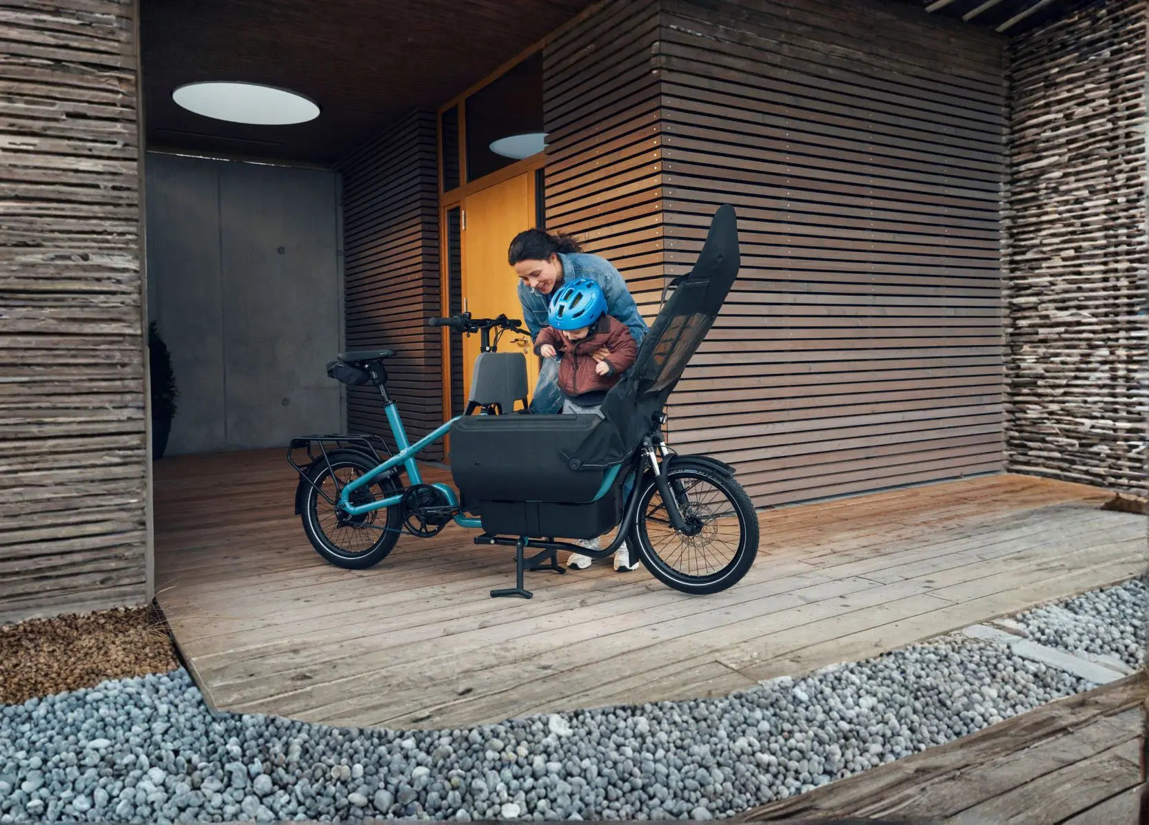 Cargo & Commercial - FEATURED