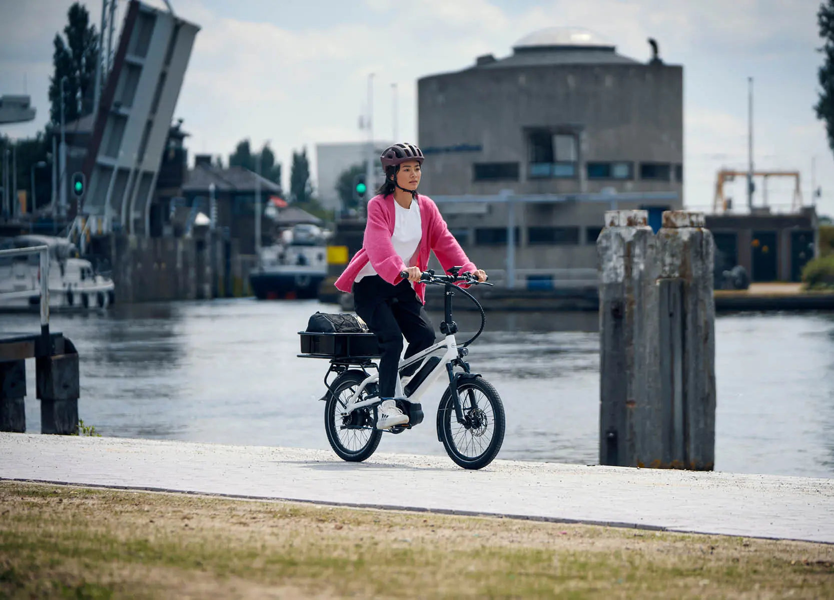 Electric Bikes For Smaller Riders