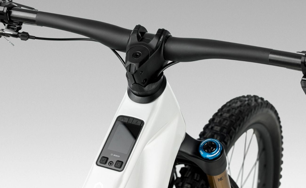 Orbea Wild TR M10 Bosch Kiox 400C integrated display and cockpit detail