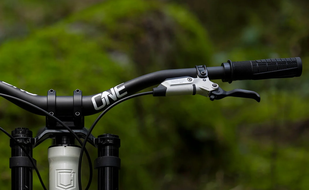 OneUp V2 Carbon Handlebar 800mm installed | Electric Bikes Brisbane