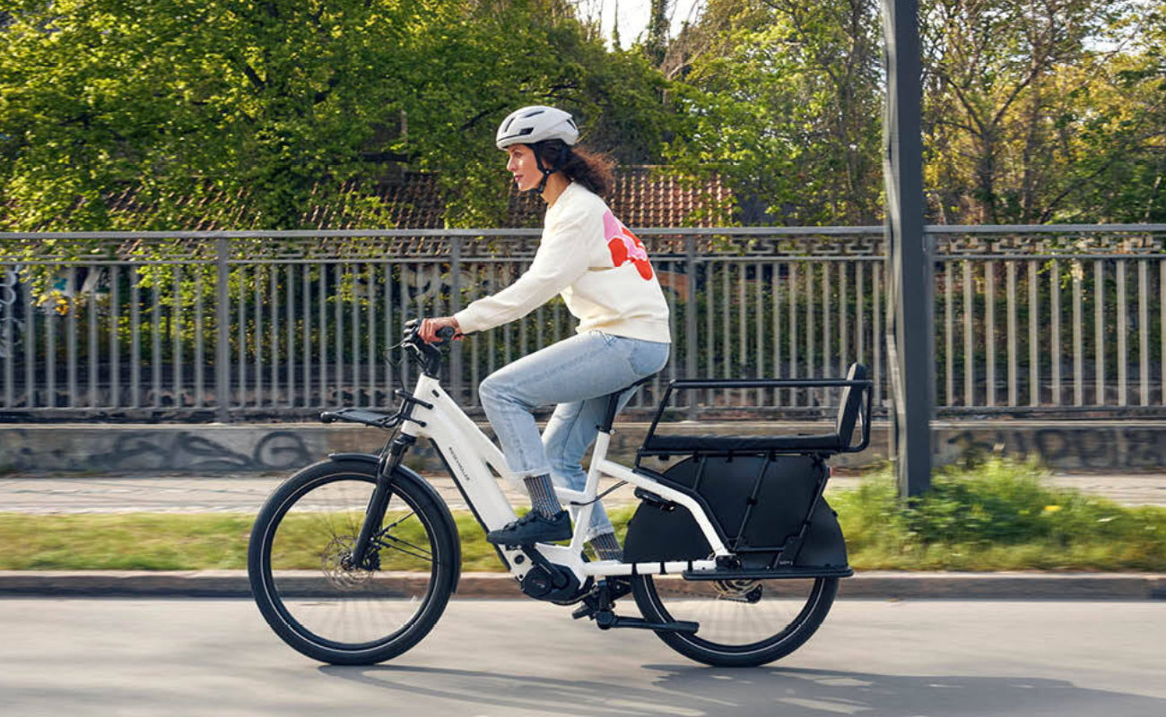 Lifestyle Shot Commuter | Electric Bikes Brisbane